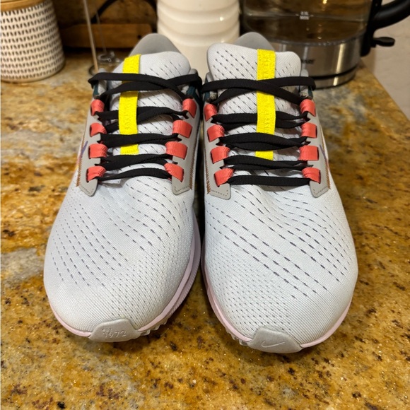 Nike air zoom Pegasus size 8.5 - Picture 2 of 9